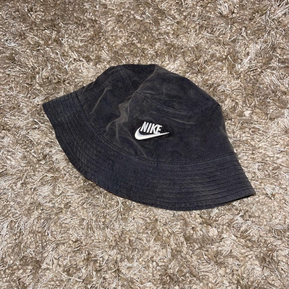 Nike Bucket Hat